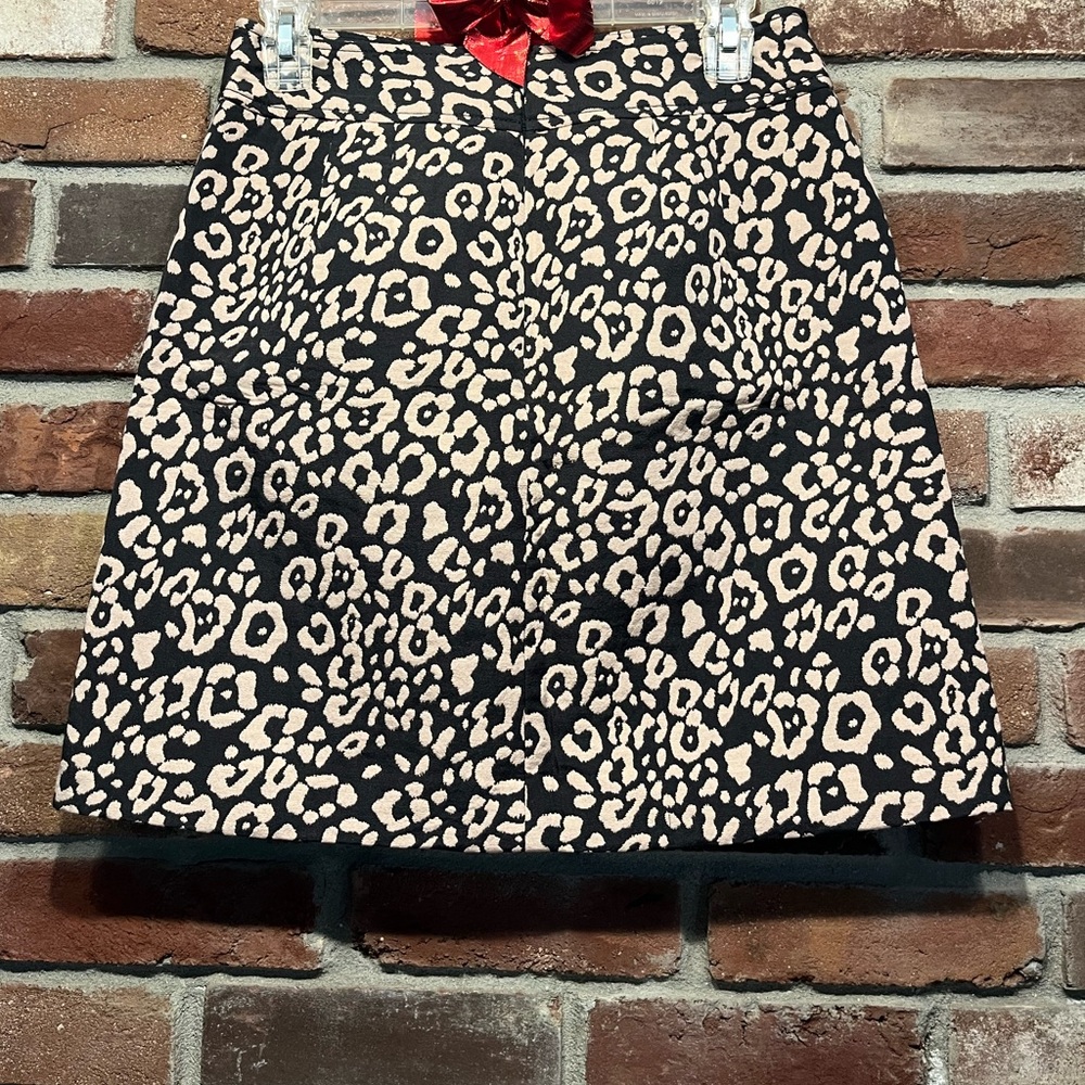 NWT Loft ladies skirt. Size 2 brown with pink leopard spots. Lined - Picture 2 of 6